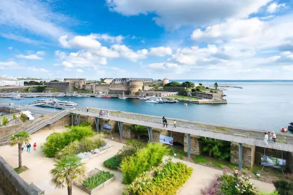 Joli Appartement Avec Jardin-Terrasse Prive Brest 0*,